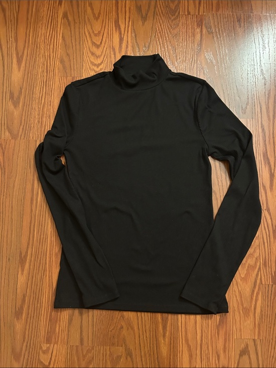 Tops - No Boundaries Black Turtleneck Top